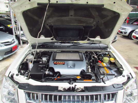 MU7 ปี2011 เครื่องดีเซล รถสวยมาก เจ้าของดูแลมาดี  สนใจโทร097-107-8777