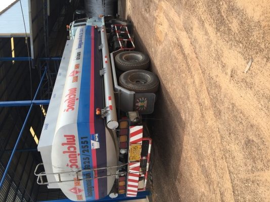 ขายROCKY195นางฟ้าแท้ๆ 1เพลา บรรจุถังน้ำมัน15000ลิตร