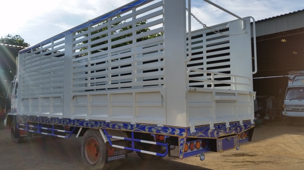 ขายรถบรรทุก 6 ล้อ