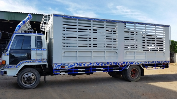 ขายรถบรรทุก 6 ล้อ