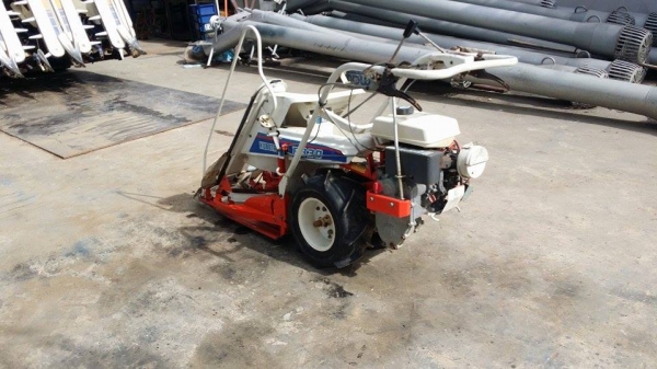 นำเข้าจากญี่ปุ่น รถเกี่ยวข้าวเดินตามแบบมัดข้าวในตัว KUBOTA  รุ่น RB30(4) เก่าญี่ปุ่น สภาพสวย