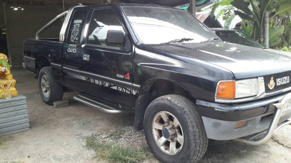 อีซูซุ90โฟร์วิน จดทะเบียนปี35 เครื่องดี แอร์เย็น ขายตามสภาพ