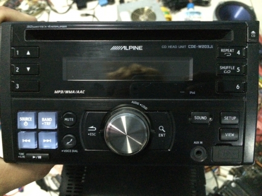 Alpine CDE-203Ji USB Ipod MP3 CD ปรีเอ้า 1 ชุด สภาพสวย มือ2 ญี่ปุ่น
