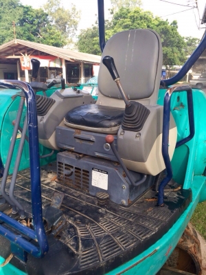 ขายด่วน รุดขุด KOMATSU  PC 30 รุ่น 8  พร้อมใช้งาน