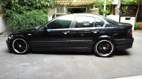 BMW E46 ปี03 รถบ้านใช้เอง ขับดี