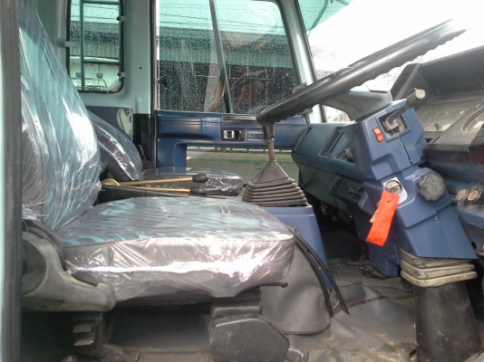 6ล้อ ISUZU ROCKY ดั๊ม เครื่อง 175 แรง เบรคจิ๊ฟฟี่ พวงมาลัยพาว์เวอร์ ช่วงล่างใหญ่ หัวดี เครื่องดี ครัทซีสวย ยางใหญ่  ช่วงล้อ 3.8 ม. รถสวยพร้อมใช้งาน ขาย 600,000 บาท( ศุภากร 081- 1903107 ,081-4252943)