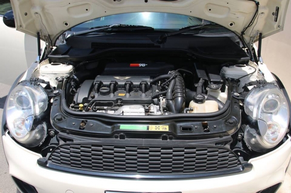 ขาย MINI COOPER S ชุดแต่ง JCW แท้ทั้งคันปี 2010 สีขาว