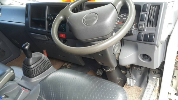 Isuzu npr150  รถบ้าน สภาพดีไม่เคยเกิดอุบัติเหตุ