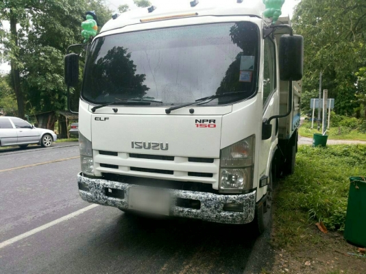 Isuzu npr150  รถบ้าน สภาพดีไม่เคยเกิดอุบัติเหตุ