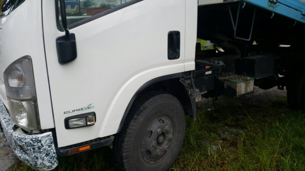 Isuzu npr150  รถบ้าน สภาพดีไม่เคยเกิดอุบัติเหตุ