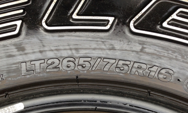 ยาง Mud Bridgestone 265 75 16 ดอกเยอะ ไม่มีปะ พร้อมใช้งาน