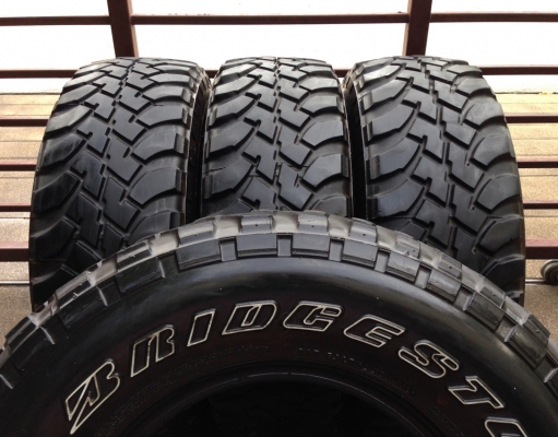 ยาง Mud Bridgestone 265 75 16 ดอกเยอะ ไม่มีปะ พร้อมใช้งาน