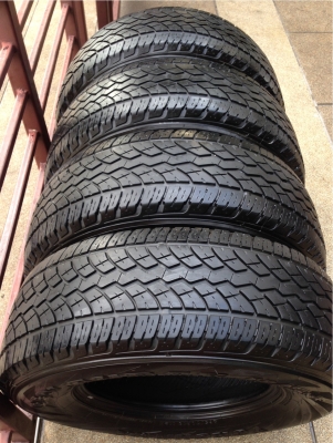 ยาง Yokohama 265 70 16 ปลายปี12 ดอกคม เนื้อนิ่มๆ