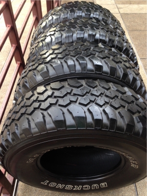 ยาง Mud Maxxis 285 75 16 ปี13 1คู่ กลางปี11 พร้อมใช้งาน