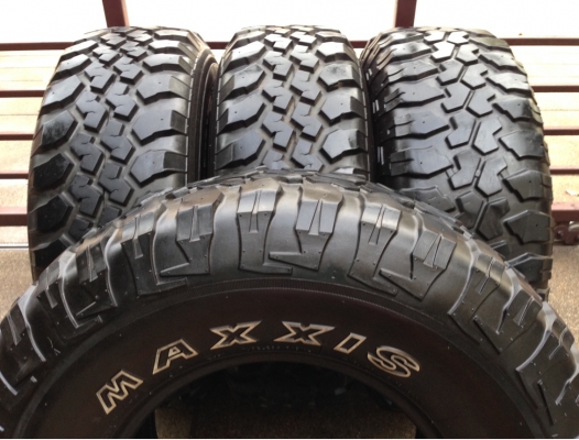 ยาง Mud Maxxis 285 75 16 ปี13 1คู่ กลางปี11 พร้อมใช้งาน