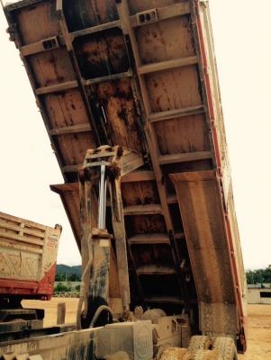 ขายแล้ว ครบ สิบล้อ มิตซู FUSO 270โบว์ ปี56 แม่ลูก3คาน ดั้มสามมิตร ^ ไปแจ้งเกิดที่เมืองหนองบัวลำภู แล้วครับขอบคุณ เฮียวิชัย ด้วยครับที่ไว้ว่างใจและได้ซื้อขายรถกับ มอส..คันหน้าสวยกว่าเดิมครับ เฮีย ขายแล้ว ครบ สิบล้อ มิตซู FUSO 270โบว์ ปี56 แม่ลูก3คาน ดั้มสามมิตร ^ ไปแจ้งเกิดที่เมืองหนองบัวลำภู แล้วครับขอบคุณ เฮียวิชัย ด้วยครับที่ไว้ว่างใจและได้ซื้อขายรถกับ มอส..คันหน้าสวยกว่าเดิมครับ เฮีย