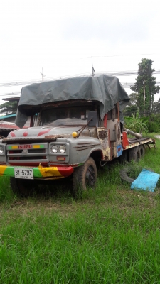 เทรนเลอร์ เครื่องEH 700 168 แรง เพลาเดียว  เกียร์กลาง  พวงมาลัยเพาเวอร์   ราคา  255000 บาท