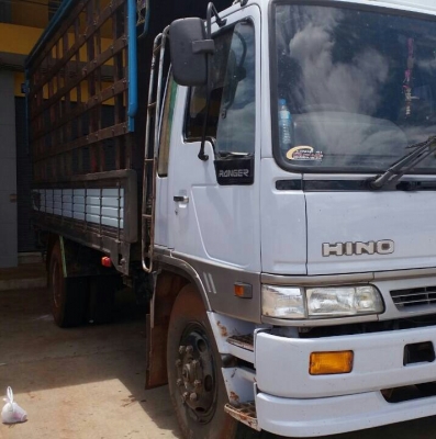 หกล้อ ฮีโน้ FF1J 210 ปี41แอร์ เวอร์ ทิฟฟี ยาง900 ยาว5.20ม สภาพดีสวยพร้อม ทะเบียนพร้อมโอน หกล้อ ฮีโน้ FF1J 210 ปี41แอร์ เวอร์ ทิฟฟี ยาง900 ยาว5.20ม สภาพดีสวยพร้อม ทะเบียนพร้อมโอน
