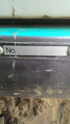 ขายด่วนครับ แบคโฮ KOBELGO MARK 6 SUPER SK200 YN10-38405 ใช้งาน10456 ซ.ม.