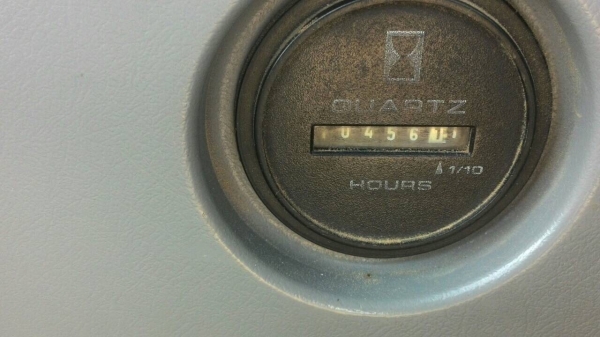 ขายด่วนครับ แบคโฮ KOBELGO MARK 6 SUPER SK200 YN10-38405 ใช้งาน10456 ซ.ม.