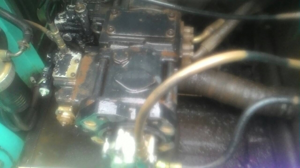 ขายด่วนครับ แบคโฮ KOBELGO MARK 6 SUPER SK200 YN10-38405 ใช้งาน10456 ซ.ม.