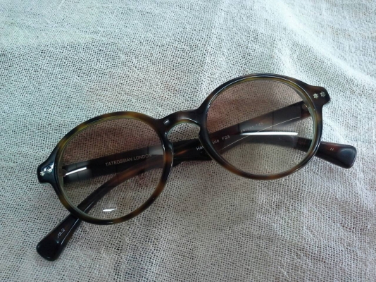 แว่นตาแบรนด์หรูอังกฤษแฮนด์เมด TATEOSSIAN made in UK