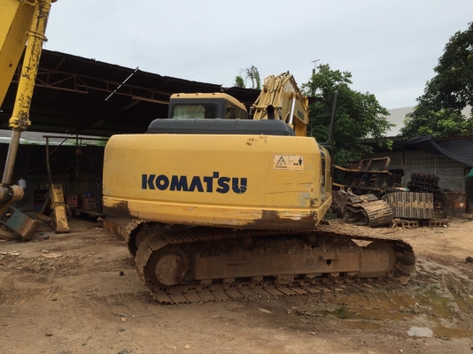 ขายรถแบคโฮ KOMATSU PC200-7 เอกสารเล่มทะเบียน 12000 ชม.มี 3 คัน ราคา 1650000