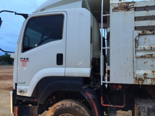 ขายรถบรรทุก 22 ล้อพ่วงแม่ลูกดัมพ์ ISUZU DECA 360 แรงม้าปี 2556 ลูกพ่วง 3 เพลาดัมพ์ ราคา 2400000