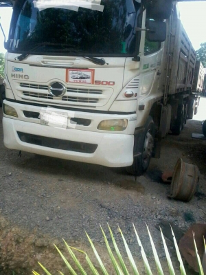 ขายฮีโน่ พ่วงแม่ลูก 344 ปี 54 หาง 3 คาน พร้อมใช้ครับ ขายฮีโน่ พ่วงแม่ลูก 344 ปี 54 หาง 3 คาน พร้อมใช้ครับ