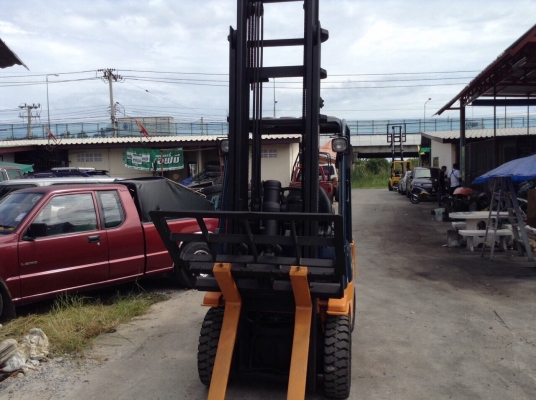 รถฟอล์คลิฟท์ โตโยต้า รุ่น 7 เสา 4เมตร ติดฮิ้ง ดีเซล พร้อมใช้ครับ