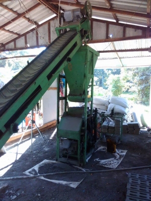 ขายเครื่องอัดอิฐบล็อก 2 ก้อน 85000