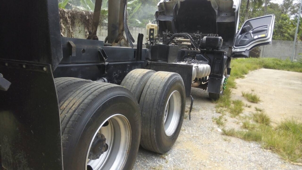 10ล้อดั้ม360แรง..MP1FXZ7778T-1001001 ปี55 ไมล์107095 กิโล.รถบรรทุกถังยาง ไม่เคยวิ่งดิน..สวยมากๆเดิมๆ