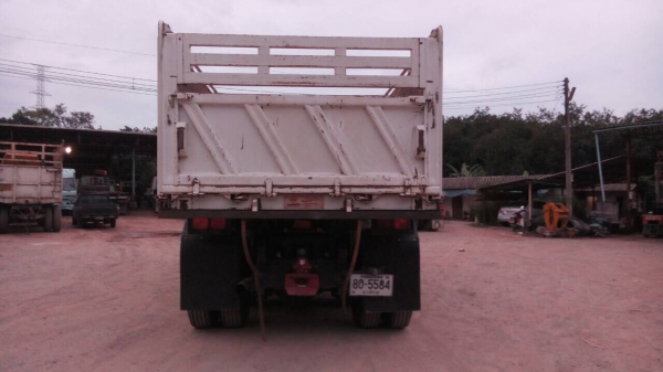 10ล้อดั้ม360แรง..MP1FXZ7778T-1001001 ปี55 ไมล์107095 กิโล.รถบรรทุกถังยาง ไม่เคยวิ่งดิน..สวยมากๆเดิมๆ