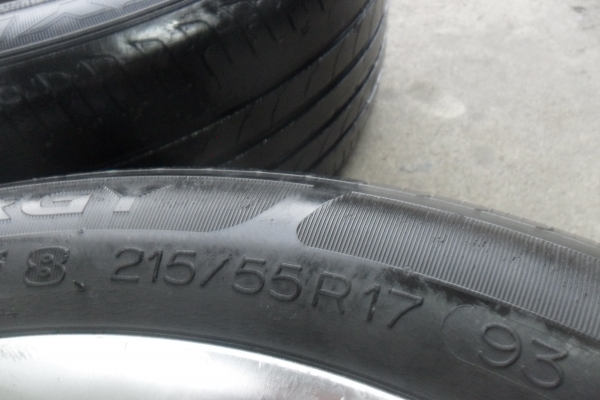 ล้อแม็ก 17นิ้ว 5รู114 พร้อมยาง สวยๆ 4 ล้อ ราคา 6900 บาท