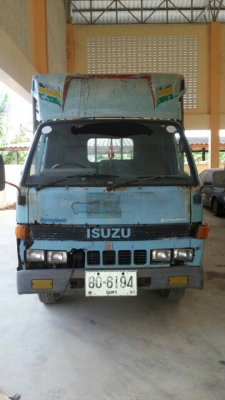 6ล้อรั้ว ISUZU NKR 57L-0510582..เครื่อง110แรง ปี41..รถดี สีไม่สวย