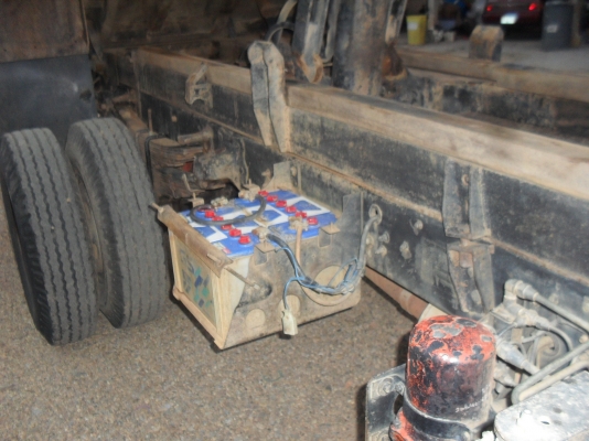 HINO FC4J 140 แรง  ดั๊ม รถทำงานอยู่ สนใจติดต่อ 089-8503558 เอ็กซ์ครับ