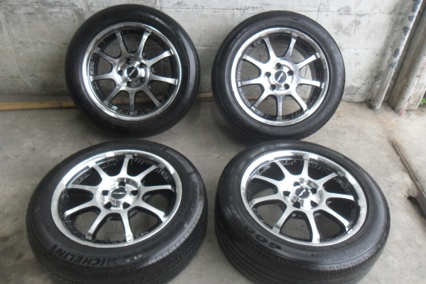 ล้อแม็ก 17นิ้ว 5รู114 พร้อมยาง สวยๆ 4 ล้อ ราคา 6900 บาท