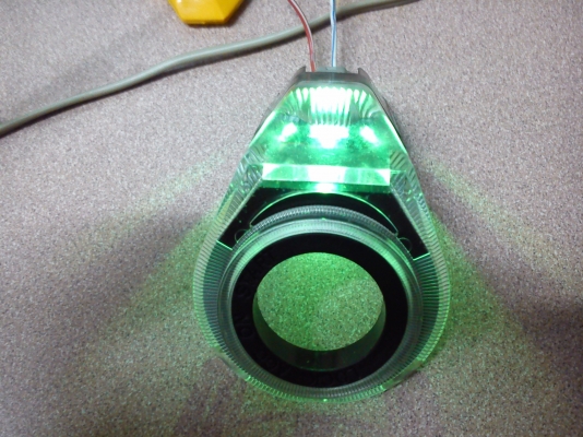 ไฟรูกุญแจของ TOYOTA น่าจะวีโก้เท่าที่ทราบครับ