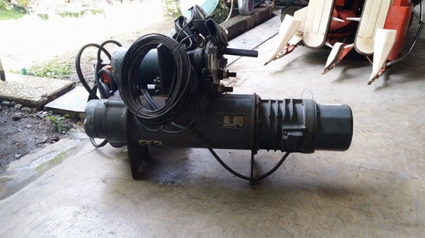 นำเข้าจากญี่ปุ่น รอกสลิงเก่าญี่ปุ่น  HITACHI รุ่น G-26  ขนาด 1 ตัน  สภาพสวยพร้อมใช้งาน