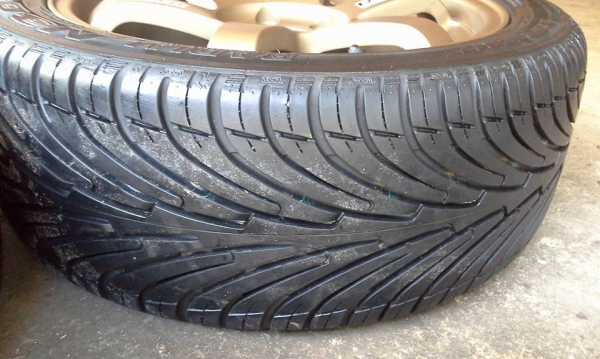 ขาย te37 17" พร้อมยาง 10.500 ขาย te37 17" พร้อมยาง 10.500