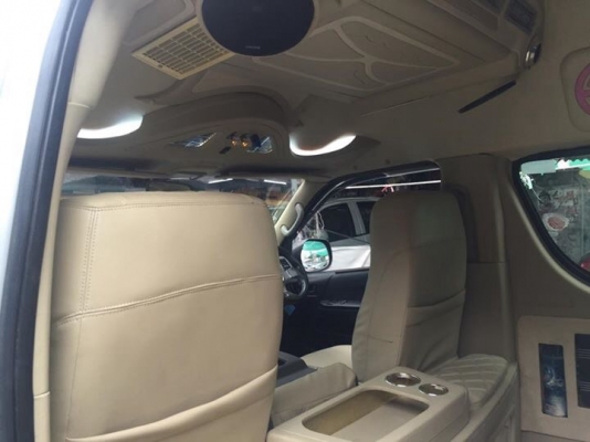 ขายรถตู้ดีเซล2.5ปี08 แต่งวีไอพีเบาะสามแถวโทร0877758887นางเบสท์รถตู้ท่าพระ