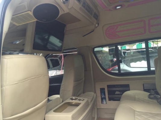 ขายรถตู้ดีเซล2.5ปี08 แต่งวีไอพีเบาะสามแถวโทร0877758887นางเบสท์รถตู้ท่าพระ