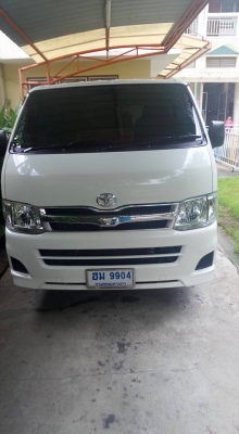 ขายรถตู้ Toyota Hiace ปี 2013