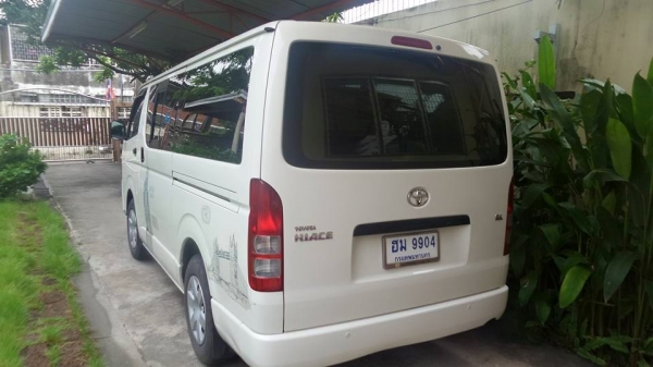 ขายรถตู้ Toyota Hiace ปี 2013 ขายรถตู้ Toyota Hiace ปี 2013