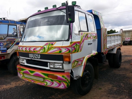 ขายดั้มร็อกกี้ 165แรง เครื่องดี แคชซีสวย สภาพพร้อมใช้งาน สนใจโทร 090-8588220คุณนะ 093-3258446คุณบิว หรือเข้าดูสินค้าอื่นๆได้ที่ www.truck.in.th/498 หรือเพจFacebook ณรงค์ ซื้อขายรถมือสอง (เว็บไซต์ส่วนตัว) หรือFacebook ตลาดรถมือสอง คุณนะ