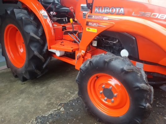 ปัญญาแทรคเตอร์..จัดมาให้ครับ ด่วน!!!คูโบต้า L3608 พร้อมใบมีดคานโค้งSD160 พร้อมโรตาลี่.