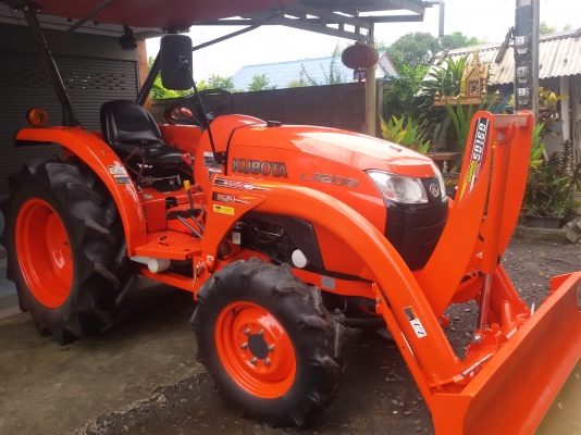 ปัญญาแทรคเตอร์..จัดมาให้ครับ ด่วน!!!คูโบต้า L3608 พร้อมใบมีดคานโค้งSD160 พร้อมโรตาลี่.
