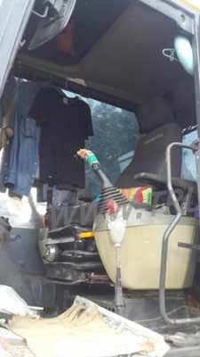 รถแบคโฮ Komatsu pc200  16000กว่าชั่วโมง