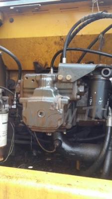 รถแบคโฮ Komatsu pc200  16000กว่าชั่วโมง