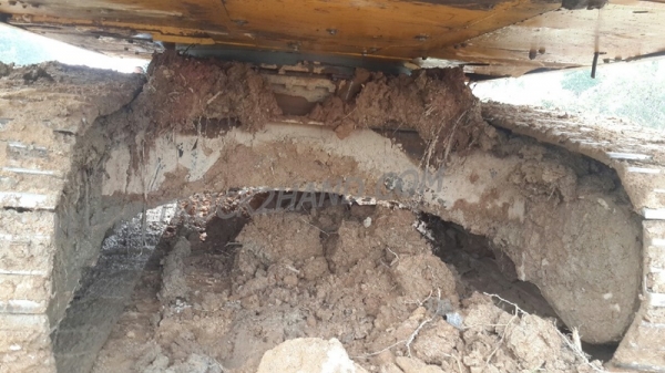 รถแบคโฮ Komatsu pc200  16000กว่าชั่วโมง